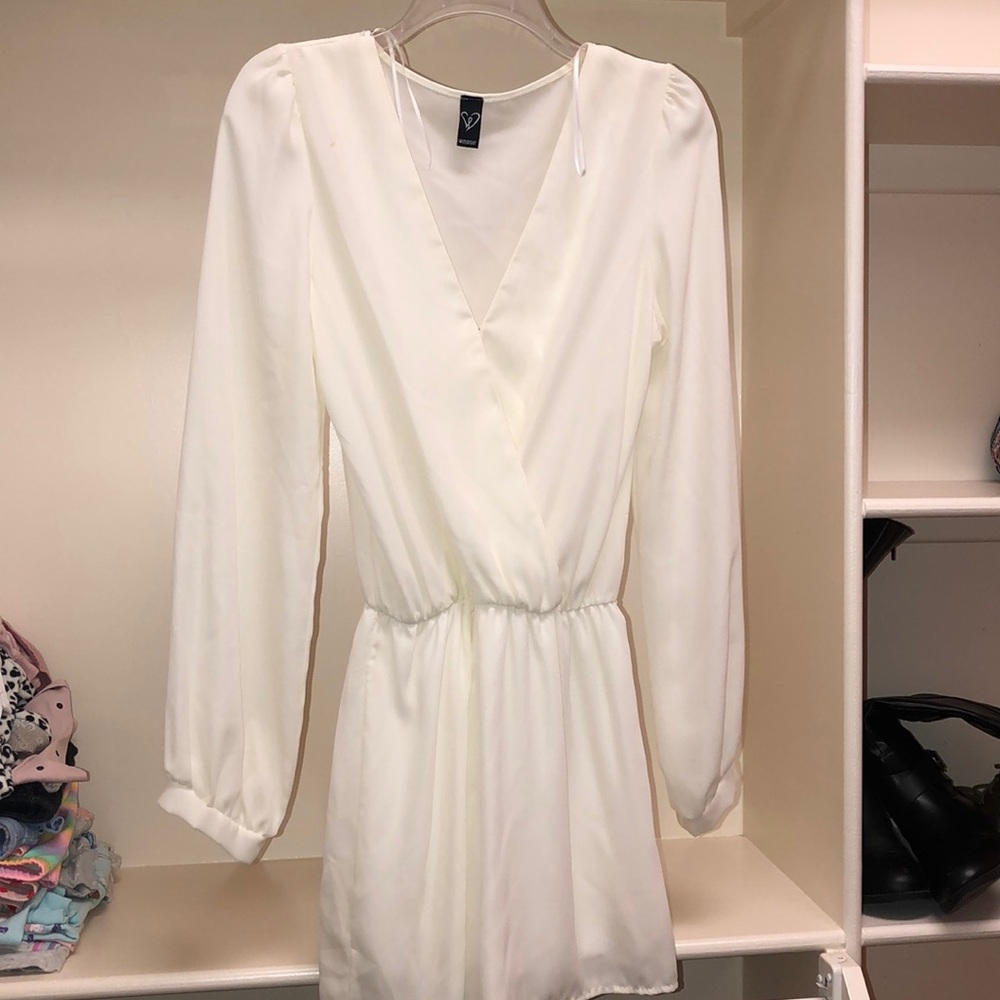 White long sleeve romper